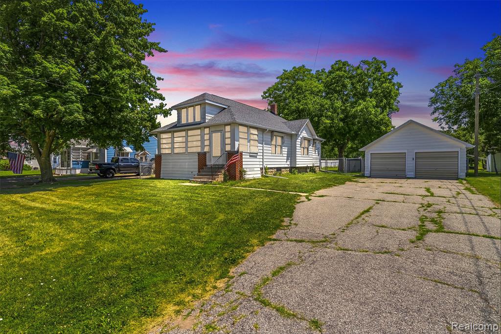 1709 Michigan Avenue Property Photo 1