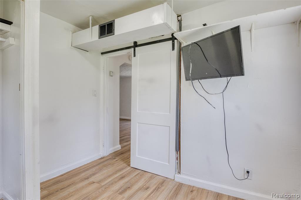 95 N Hulbert Street Property Photo 15