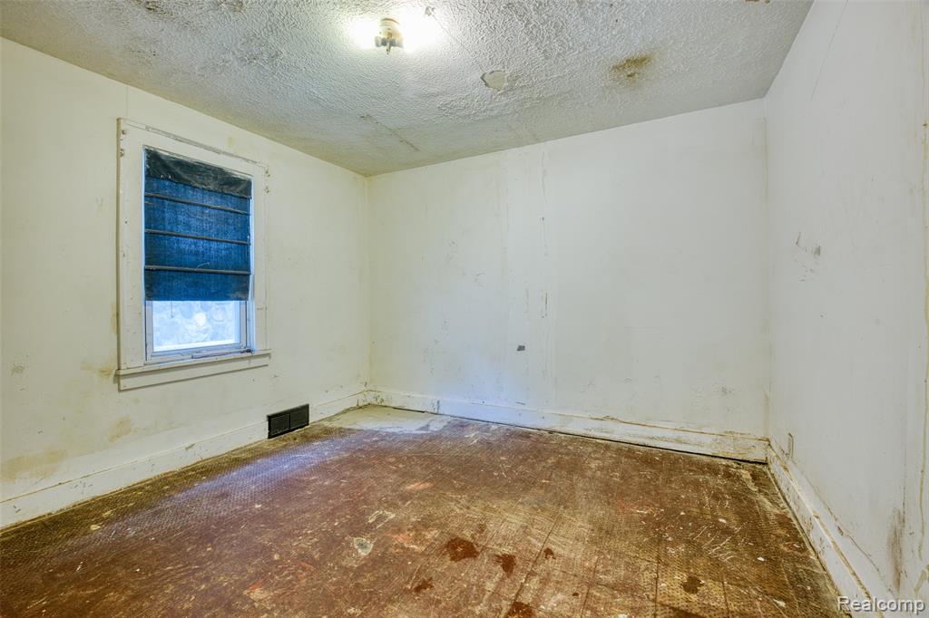 95 N Hulbert Street Property Photo 42
