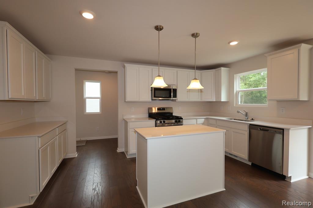 4190 Cedar Lane Property Photo 5