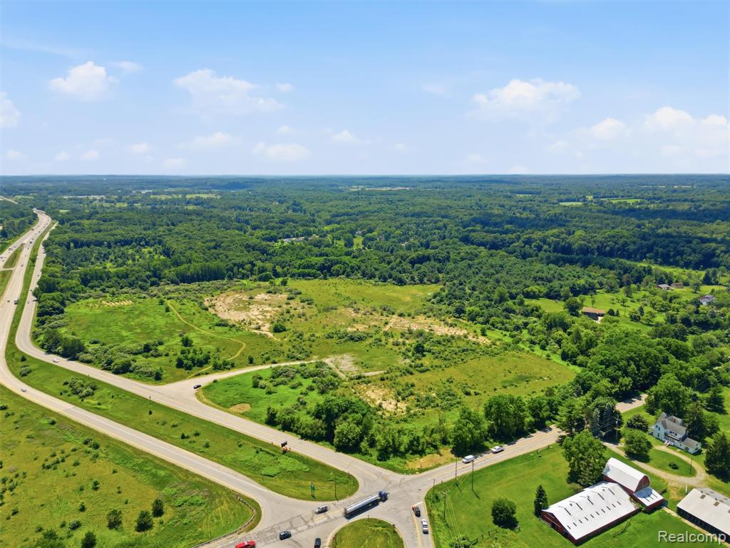 4975 Old Us 23 Property Photo 2