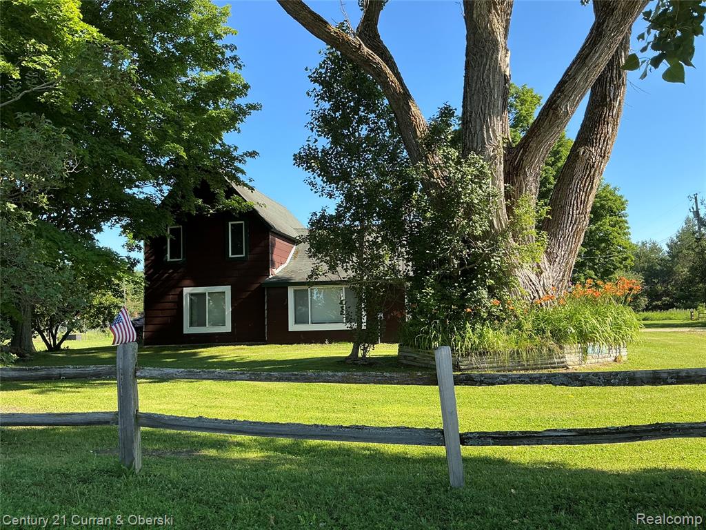 2048 County Road 612 Property Photo 1