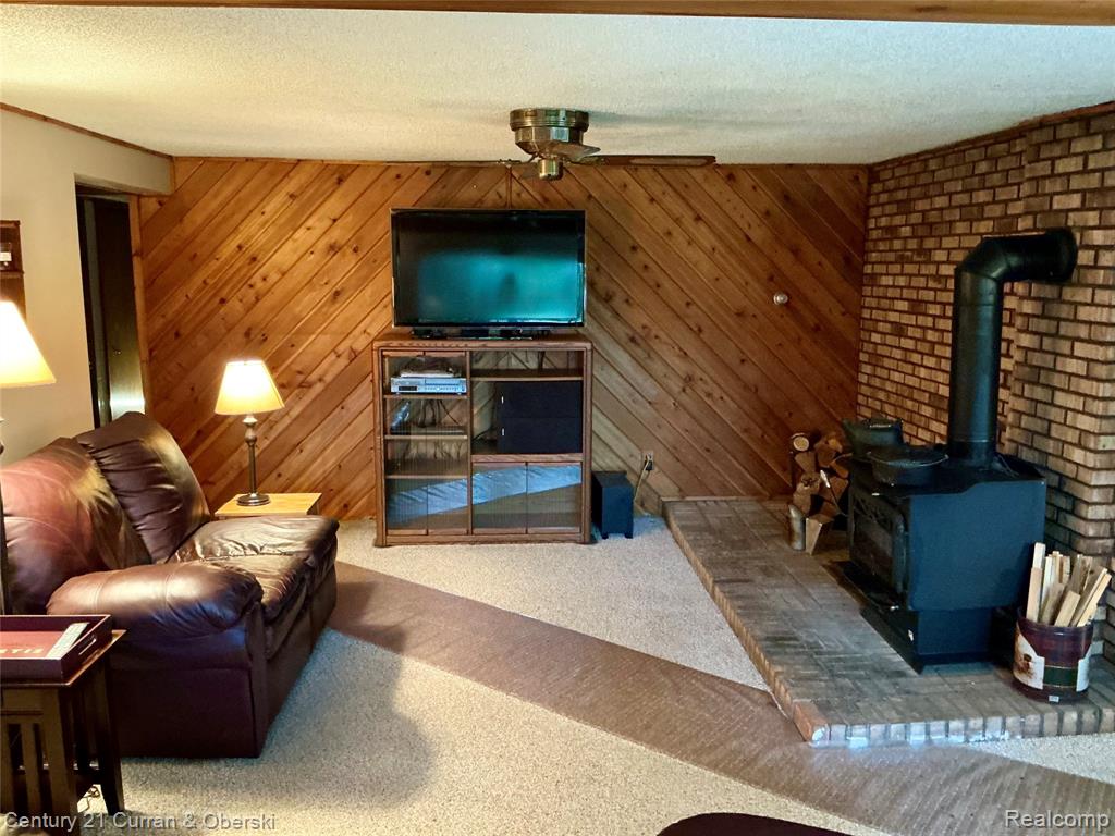 2048 County Road 612 Property Photo 9