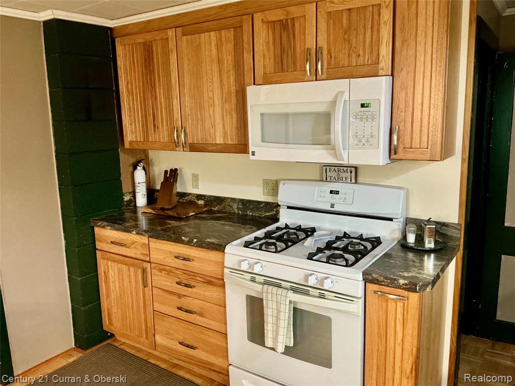2048 County Road 612 Property Photo 13