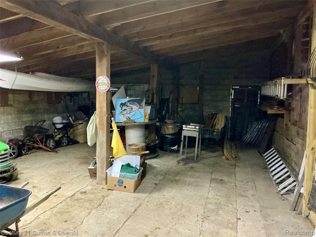 2048 County Road 612 Property Photo 40