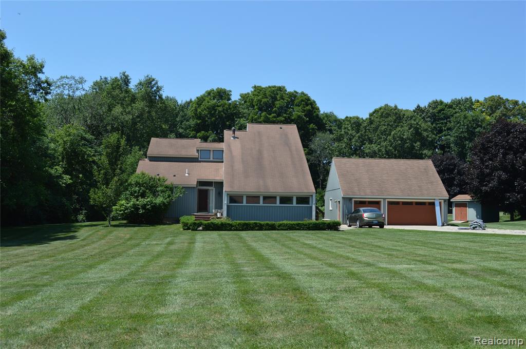 10055 Walnut Hill Drive Property Photo 1