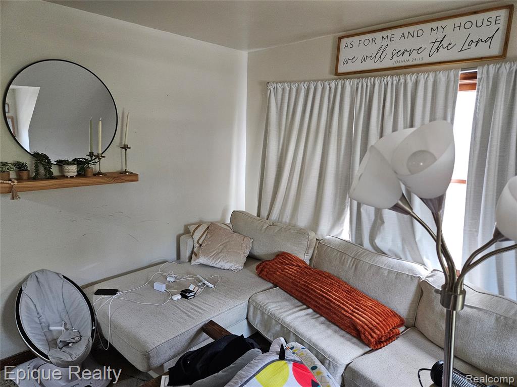 4645 Chatsworth Street Property Photo 16