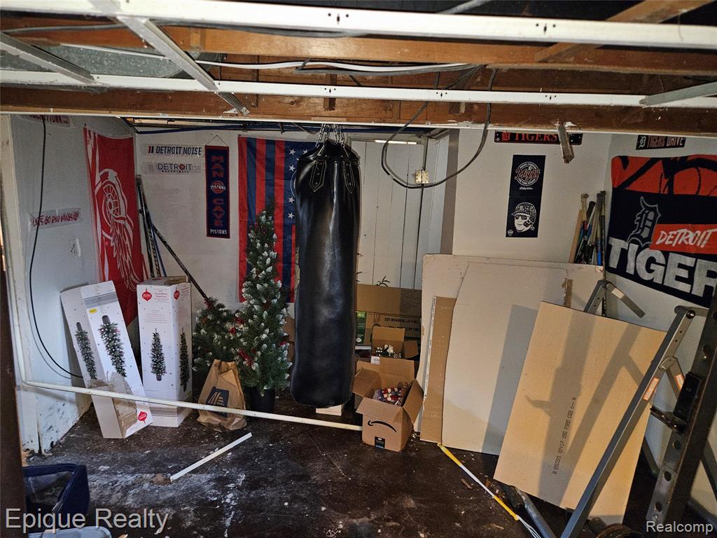4645 Chatsworth Street Property Photo 29