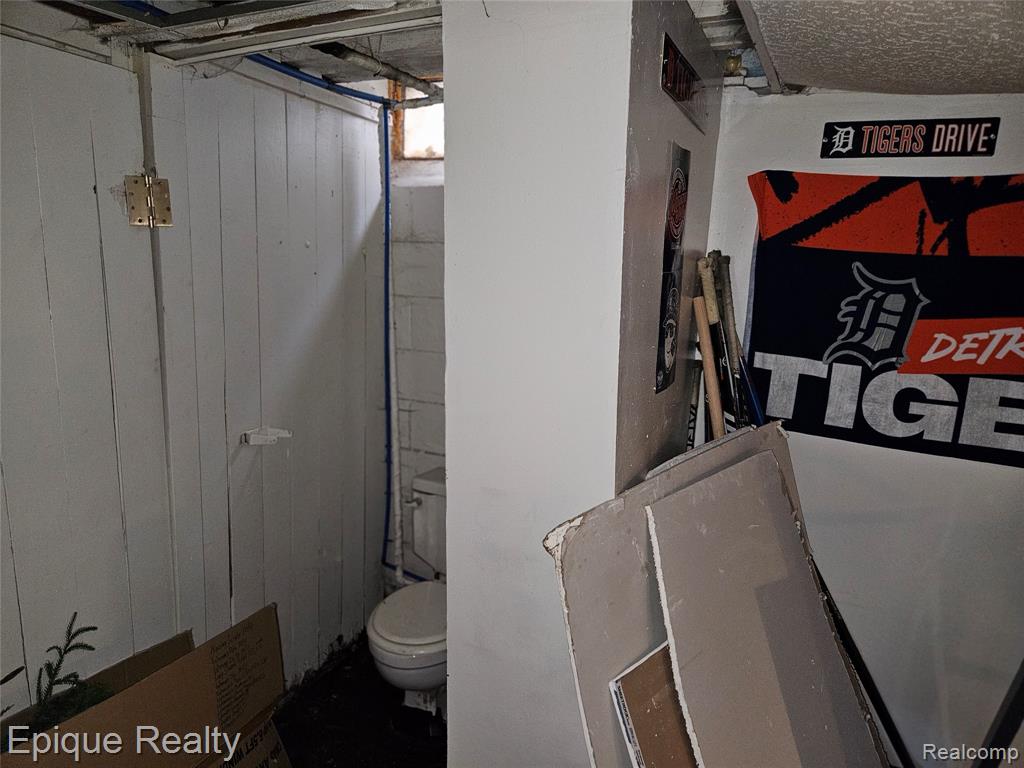 4645 Chatsworth Street Property Photo 30