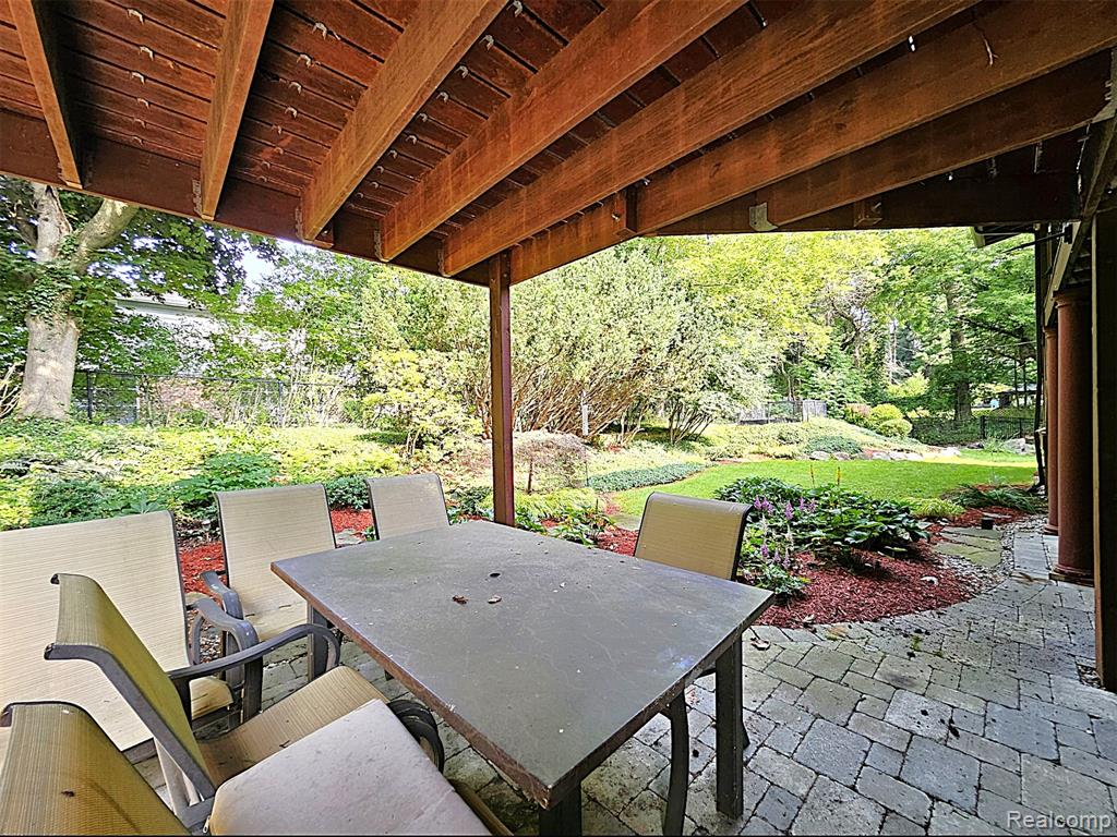 7120 Pebblecreek Road Property Photo 6