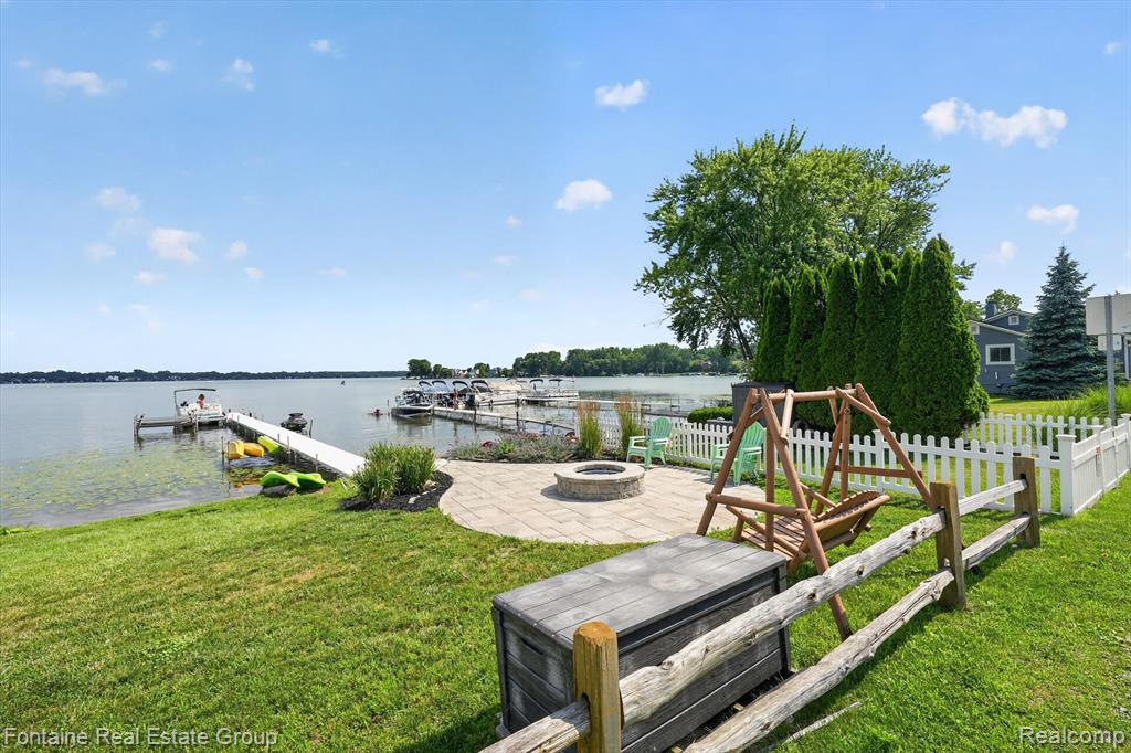 240 Rosebud Court Property Photo 1
