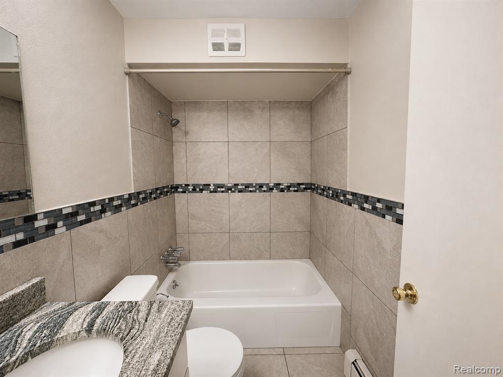 1880 Axtell Drive Property Photo 12