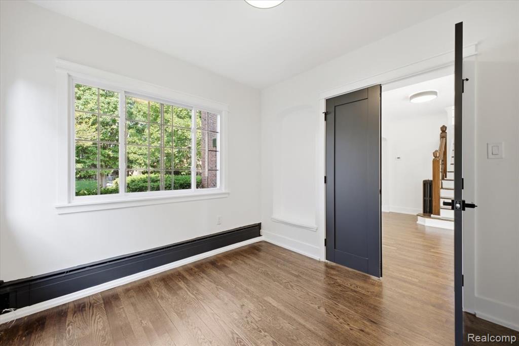 18084 Birchcrest Drive Property Photo 8