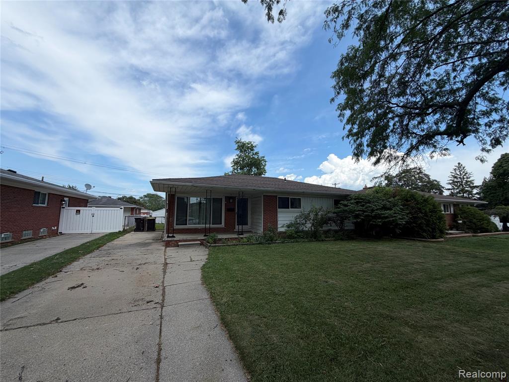 1861 Grange Road Property Photo 3