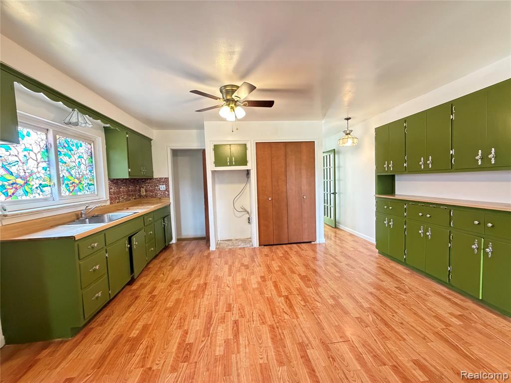 1861 Grange Road Property Photo 7