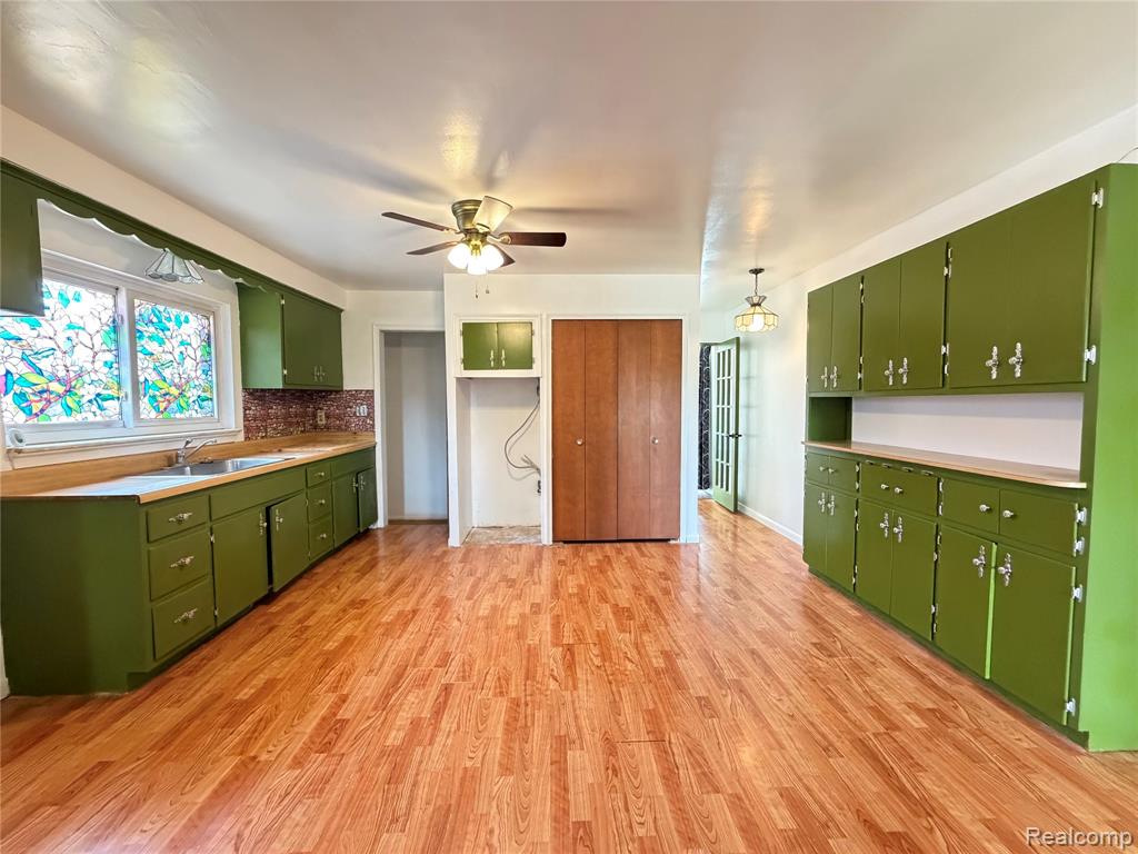 1861 Grange Road Property Photo 12