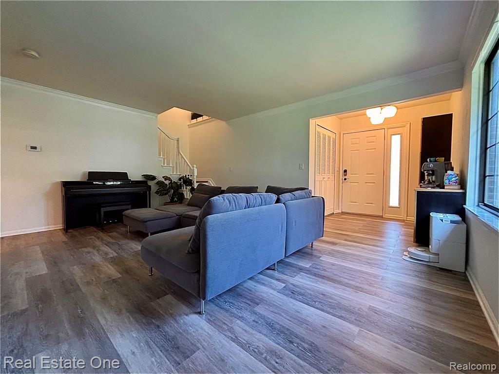 66 Meadow Wood Drive Property Photo 2
