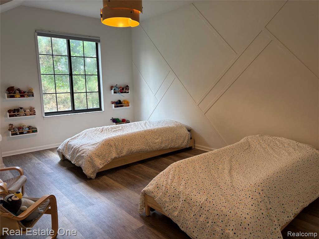 66 Meadow Wood Drive Property Photo 11