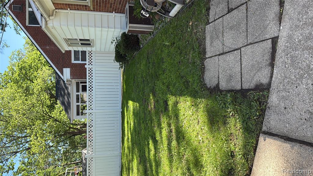 1500 Sherwood Court Property Photo 4