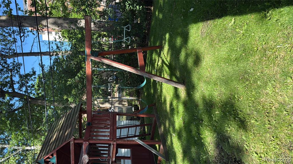 1500 Sherwood Court Property Photo 6