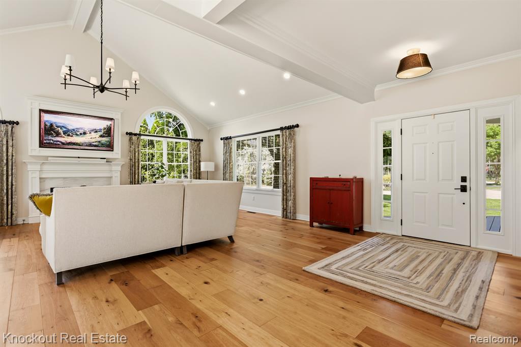 580 Northview Drive Property Photo 10