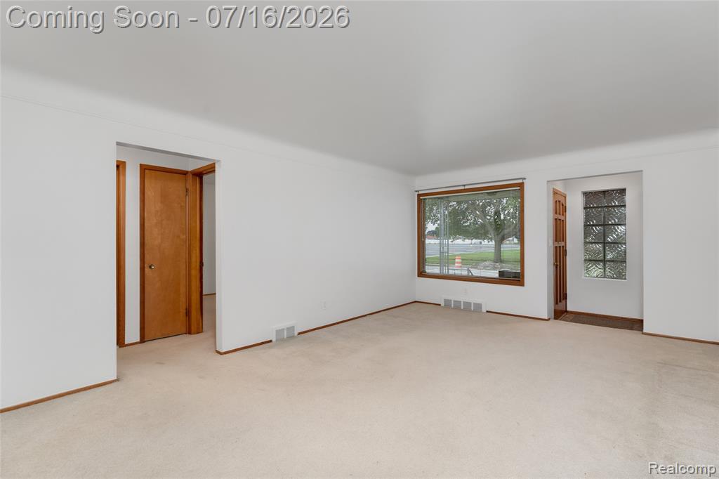28665 Campbell Drive Property Photo 4