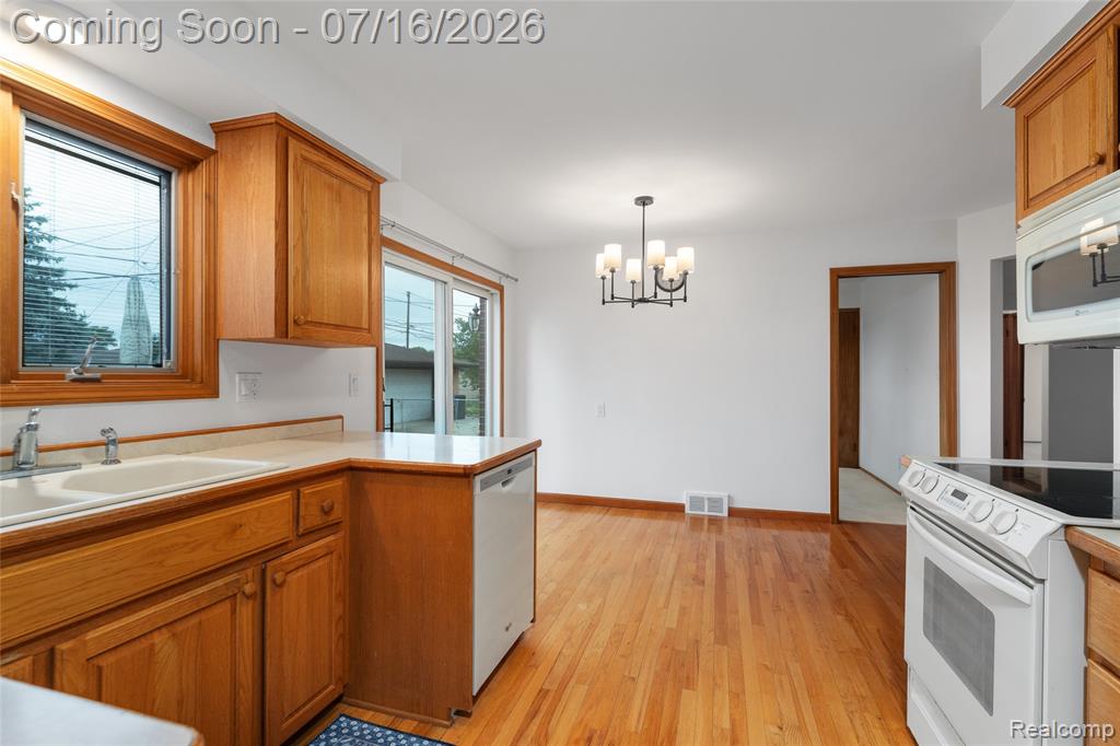 28665 Campbell Drive Property Photo 8