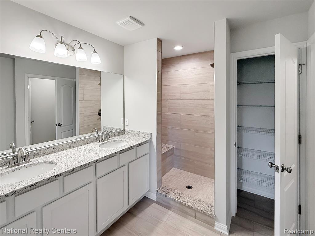 390 Devonshire Drive Property Photo 19