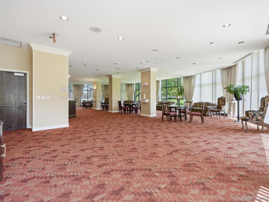 5000 Town Center Property Photo 23