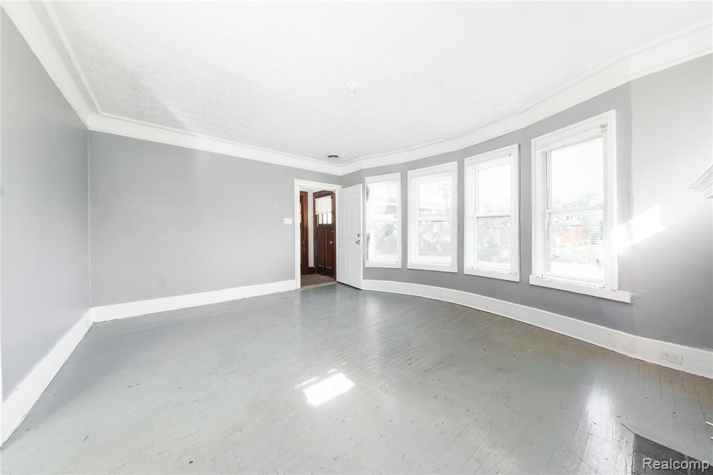 1714 Calvert Street Property Photo 3