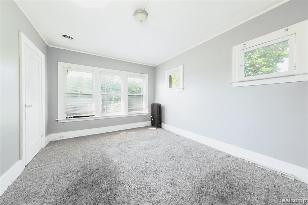 1714 Calvert Street Property Photo 8