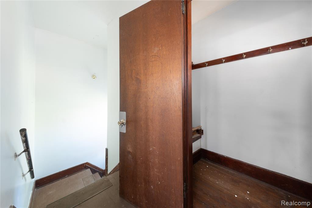 1714 Calvert Street Property Photo 11