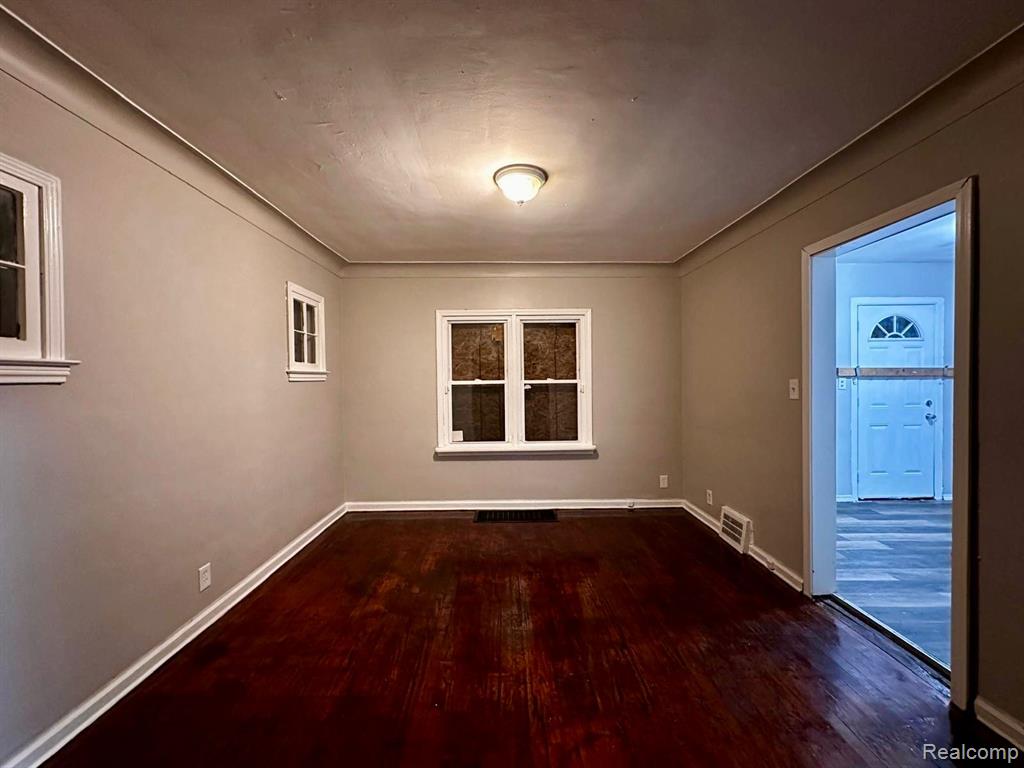 20014 Hull Street Property Photo 5