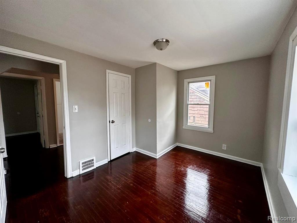 20014 Hull Street Property Photo 6