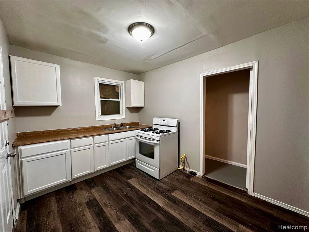 20014 Hull Street Property Photo 8