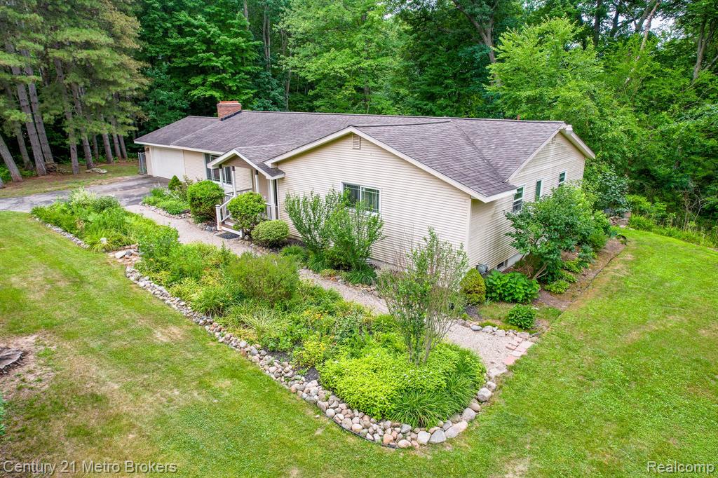 5262 Conifer Drive Property Photo 7