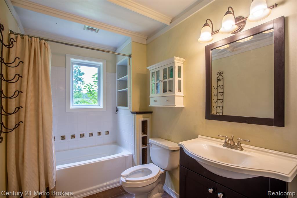 5262 Conifer Drive Property Photo 12