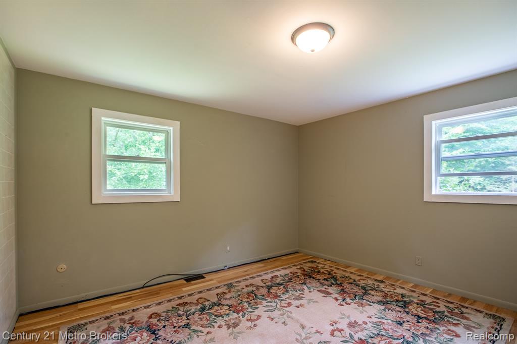 5262 Conifer Drive Property Photo 14