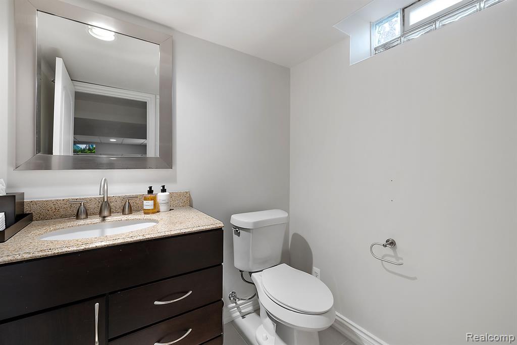 1795 Hazel Street Property Photo 77