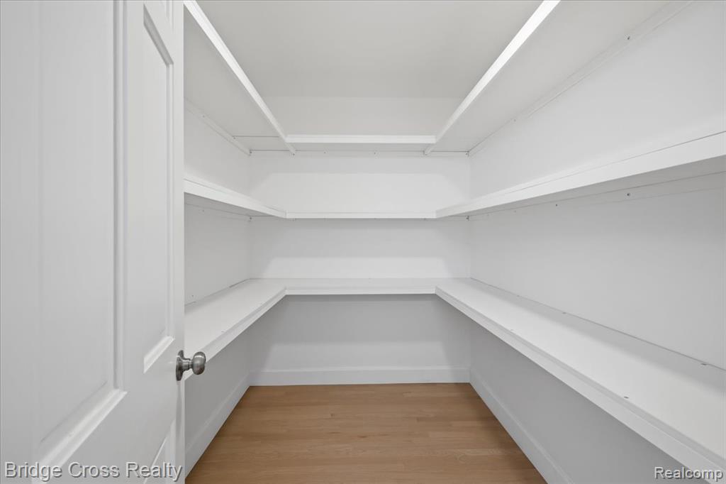 249 Norcliff Drive Property Photo 41