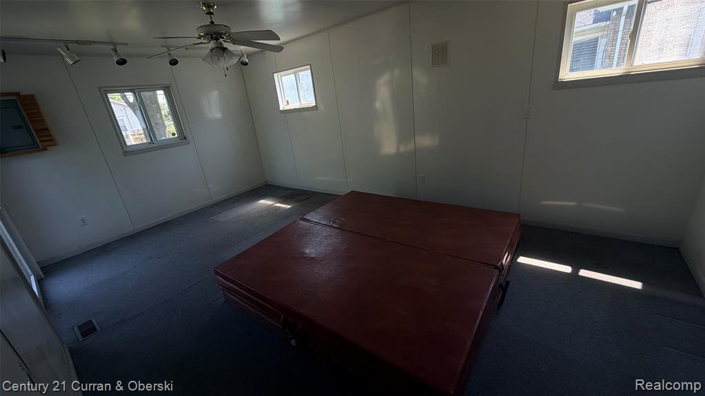 2951 S Edsel Street Property Photo 8
