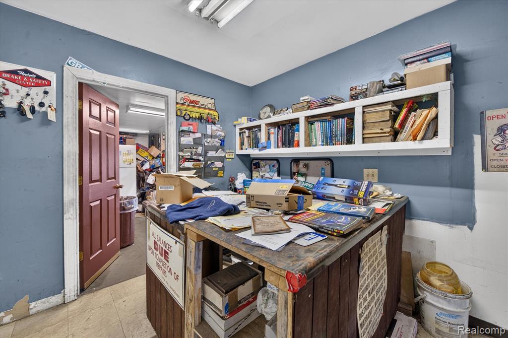 16550 Wilson Avenue Property Photo 17