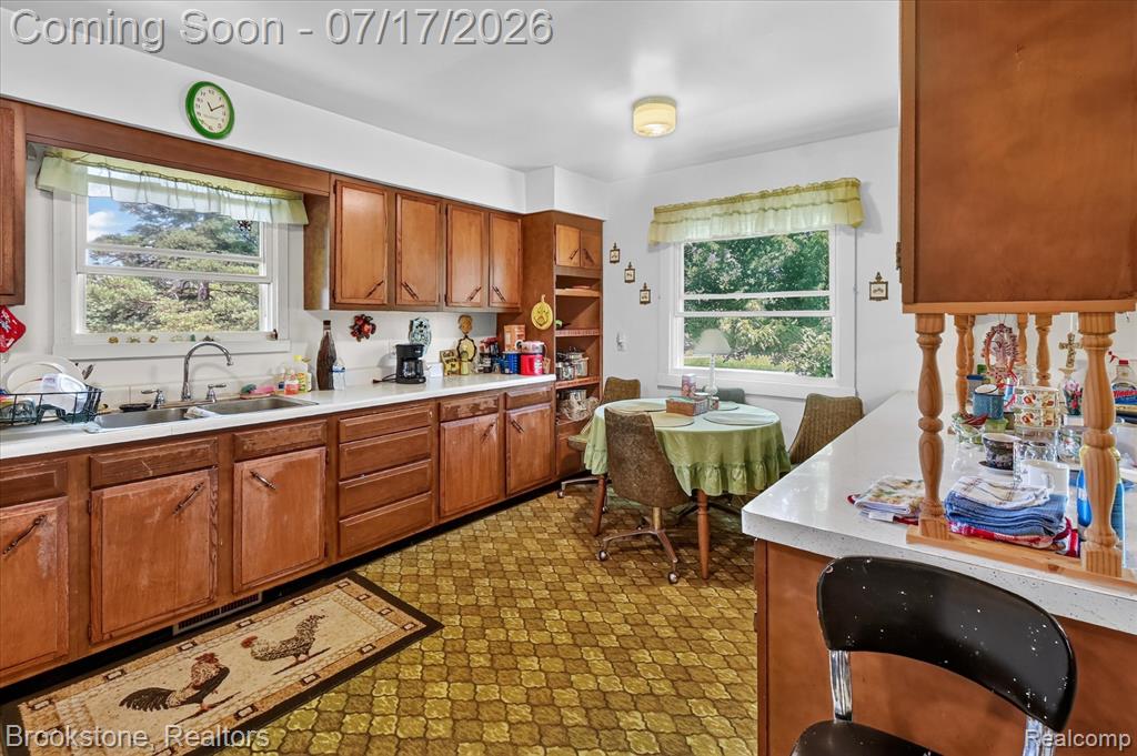 22025 Lakefield Road Property Photo 13