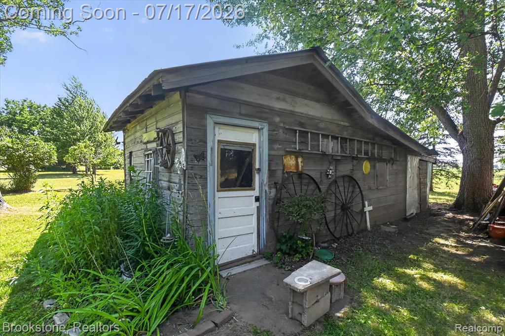 22025 Lakefield Road Property Photo 44