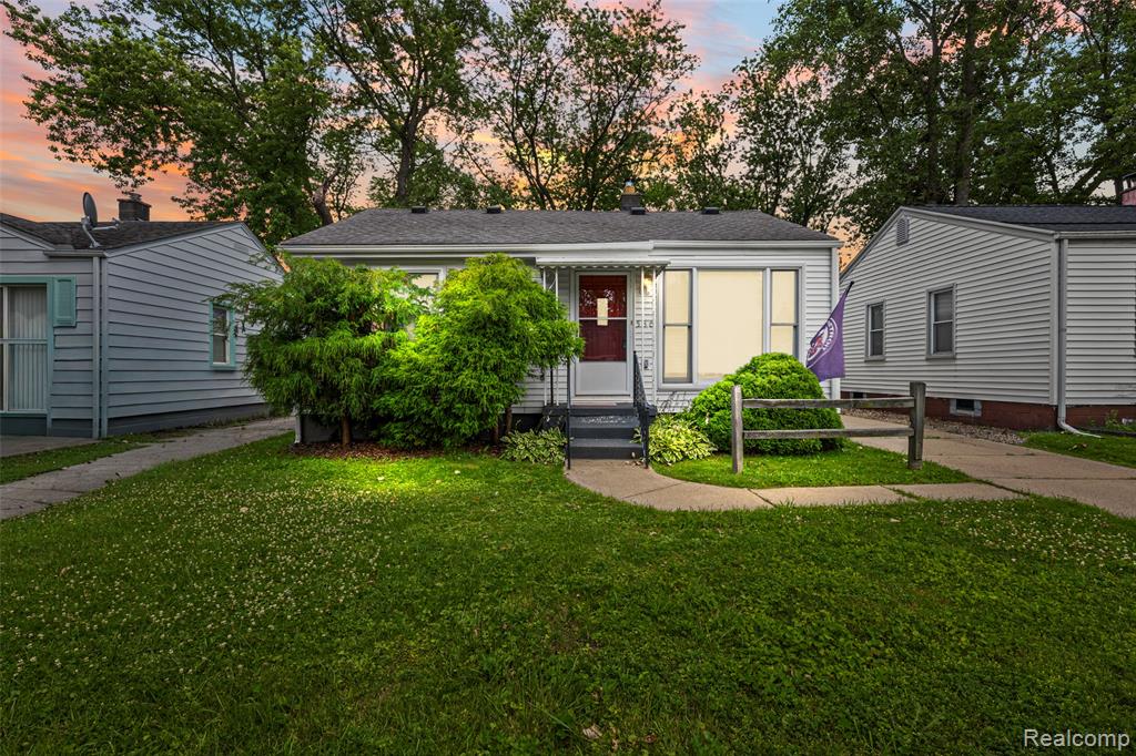 536 E Barrett Avenue Property Photo 1