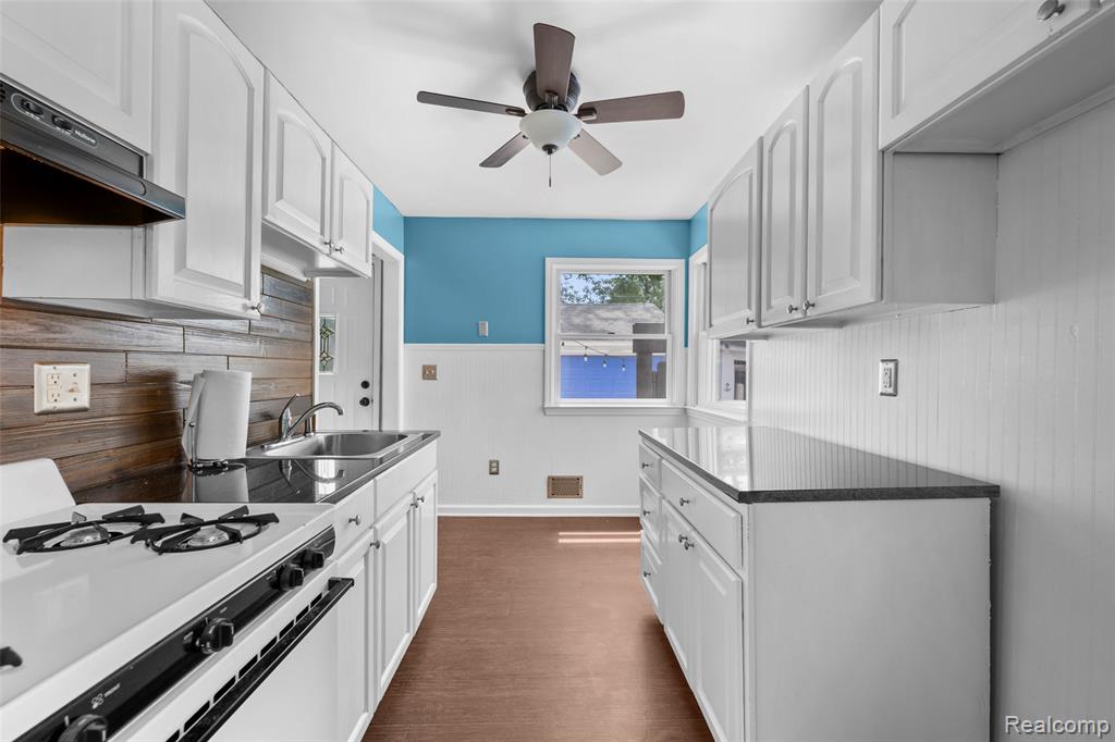 536 E Barrett Avenue Property Photo 6