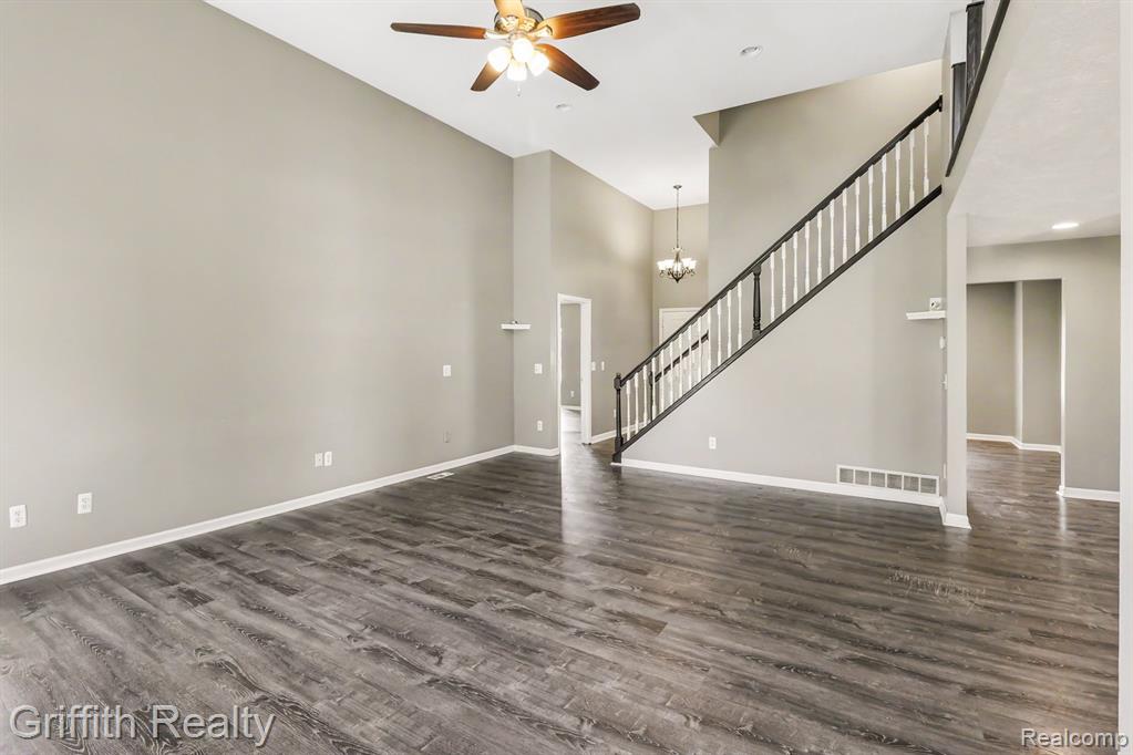 7055 Augustine Court Property Photo 3