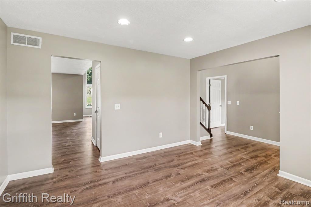 7055 Augustine Court Property Photo 4