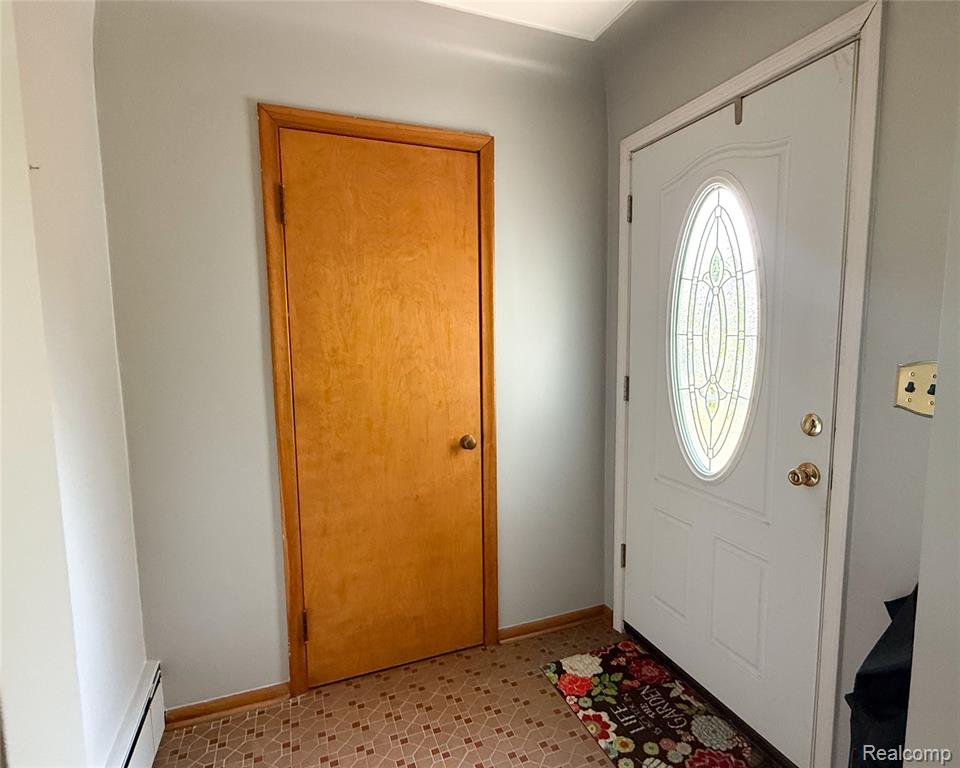 1460 Monroe Street Property Photo 4