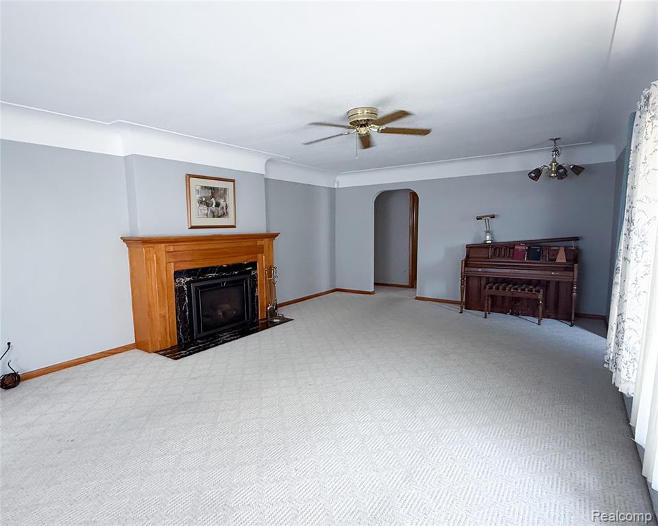 1460 Monroe Street Property Photo 8